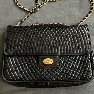 Authentic Bally classy purse ❤️